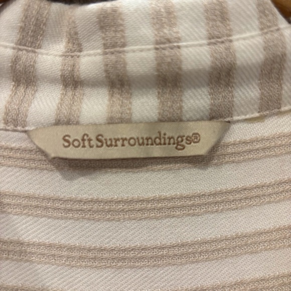 Soft Surroundings Large Standout Striped Asymmetrical Button Down Shirt Tunic - Picture 5 of 12